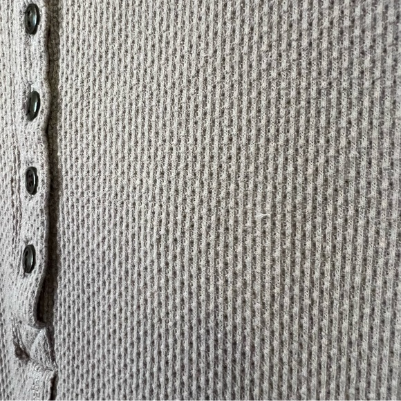 Free People Women's Medium Alpine Ski Lodge Thermal in Beige. Crotchet Knit Cuff - Picture 6 of 10